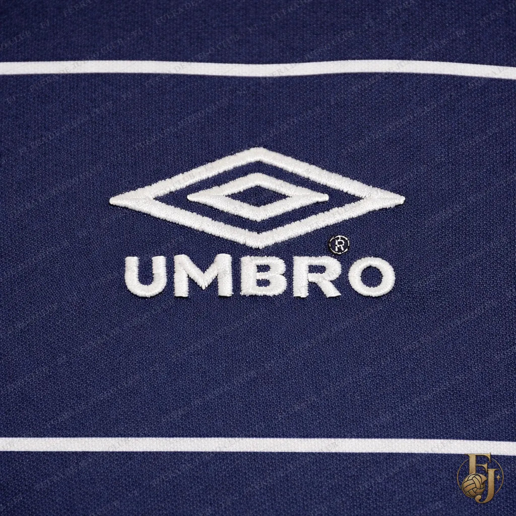 Camiseta Manchester United Retro 1999 - Fuera de Juego Club