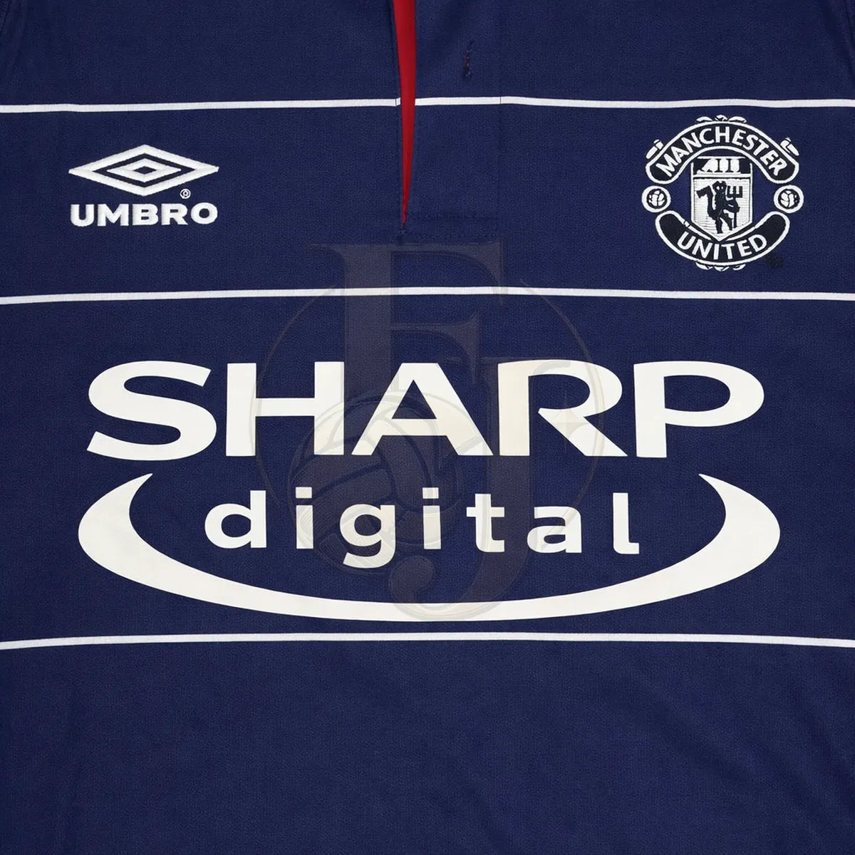 Camiseta Manchester United Retro 1999 - Fuera de Juego Club