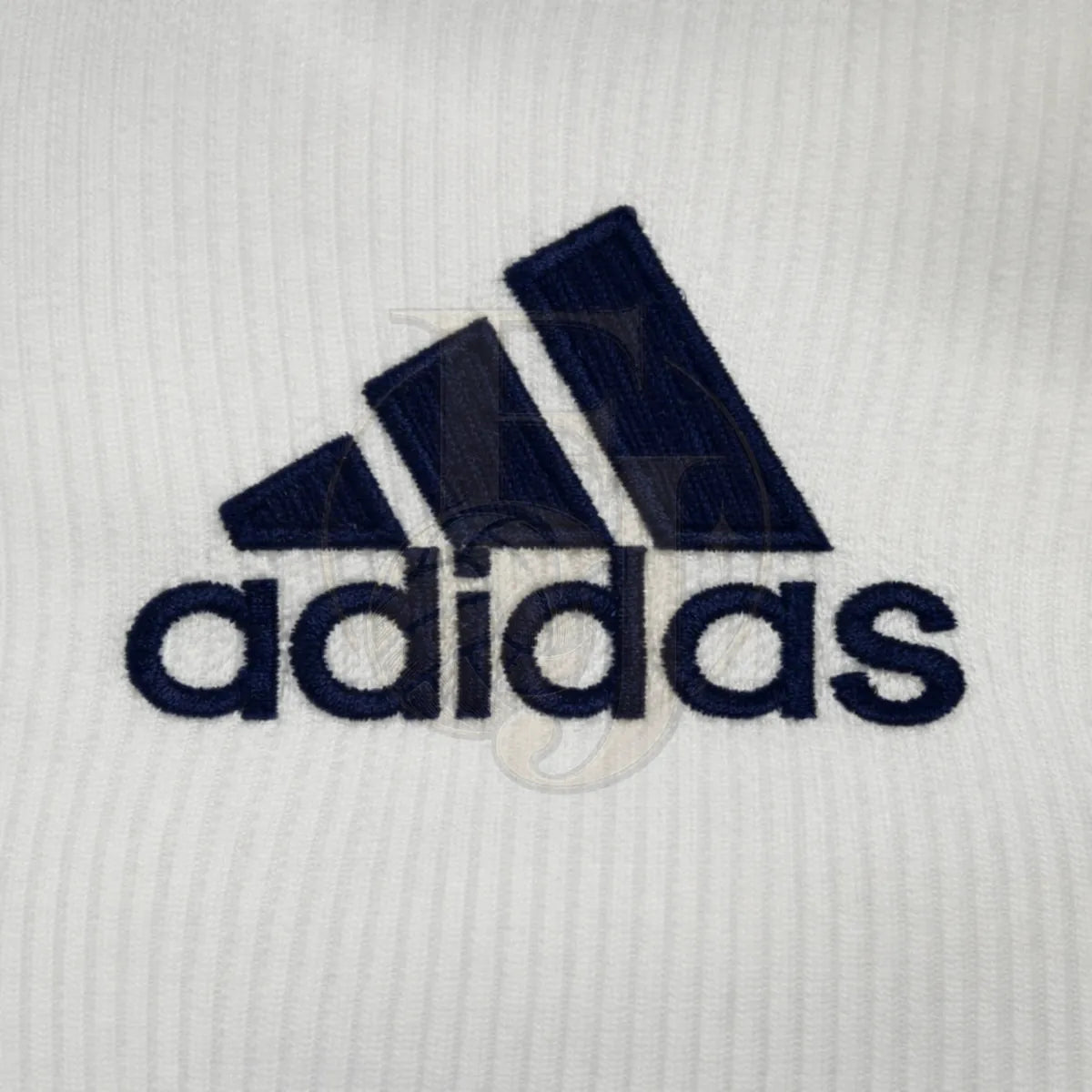 Camiseta Real Madrid Retro 2000/01 - Fuera de Juego Club