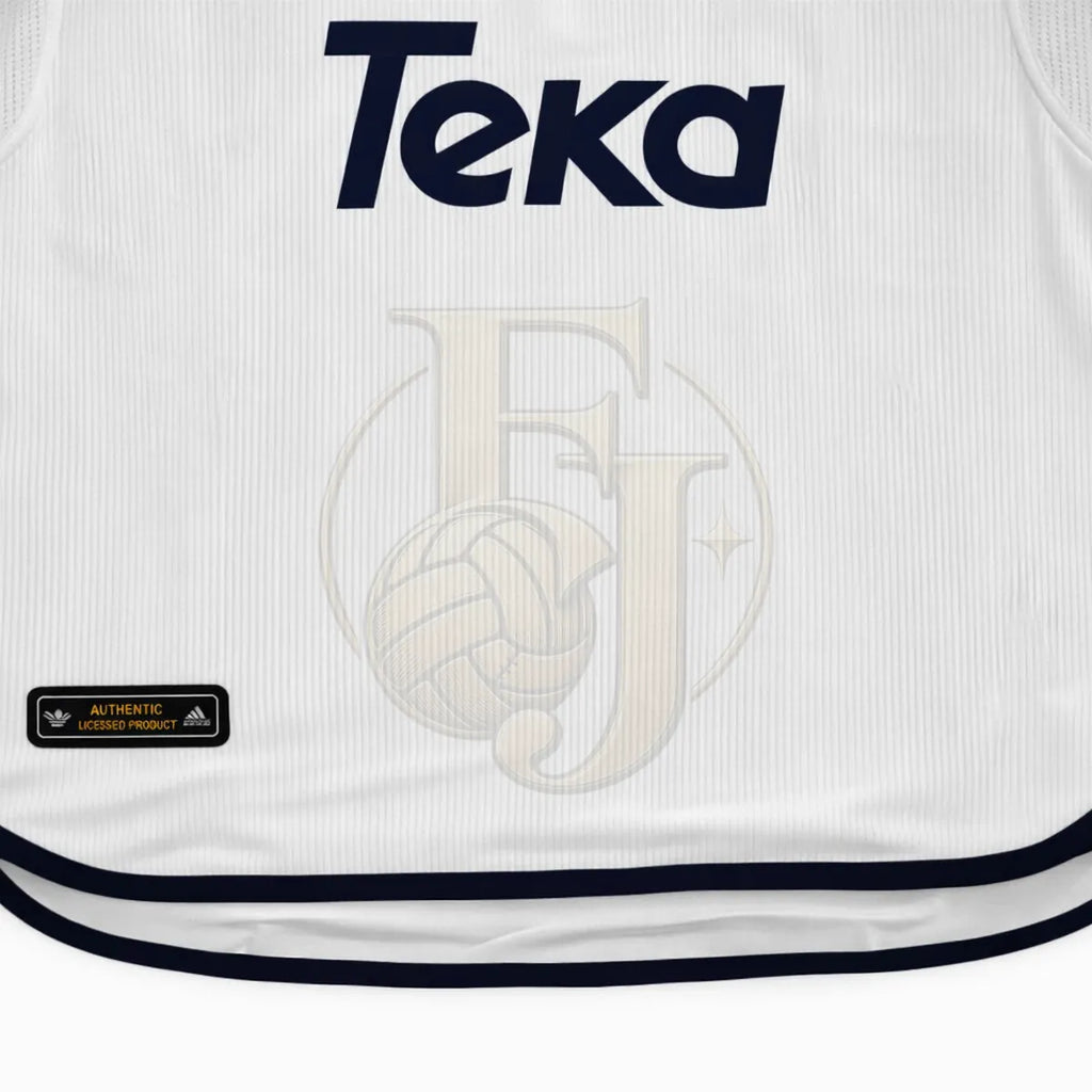 Camiseta Real Madrid Retro 2000/01 - Fuera de Juego Club